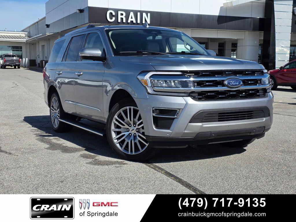used 2024 Ford Expedition car, priced at $45,396