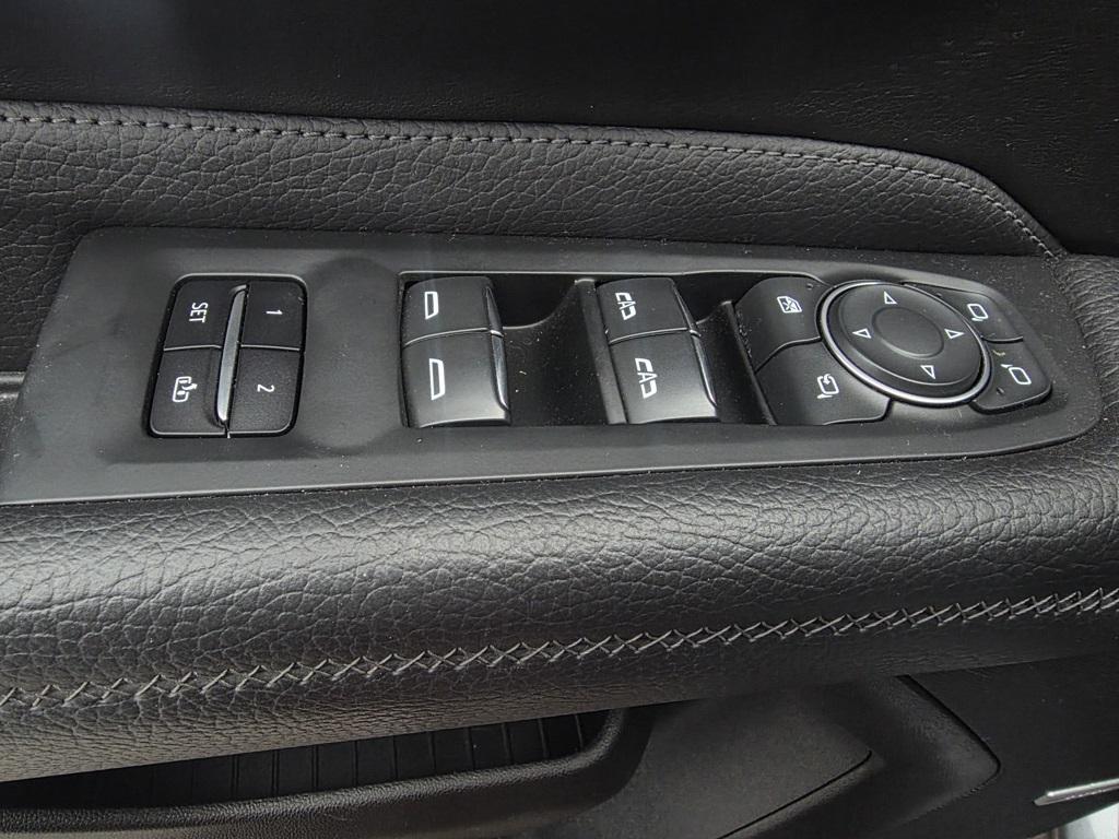 used 2021 GMC Yukon XL car, priced at $44,500