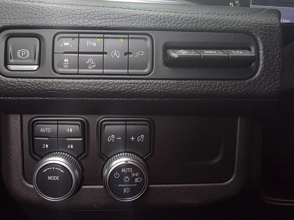 used 2021 GMC Yukon XL car, priced at $44,500