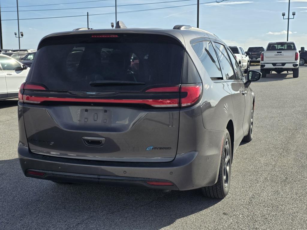 used 2021 Chrysler Pacifica Hybrid car, priced at $22,498