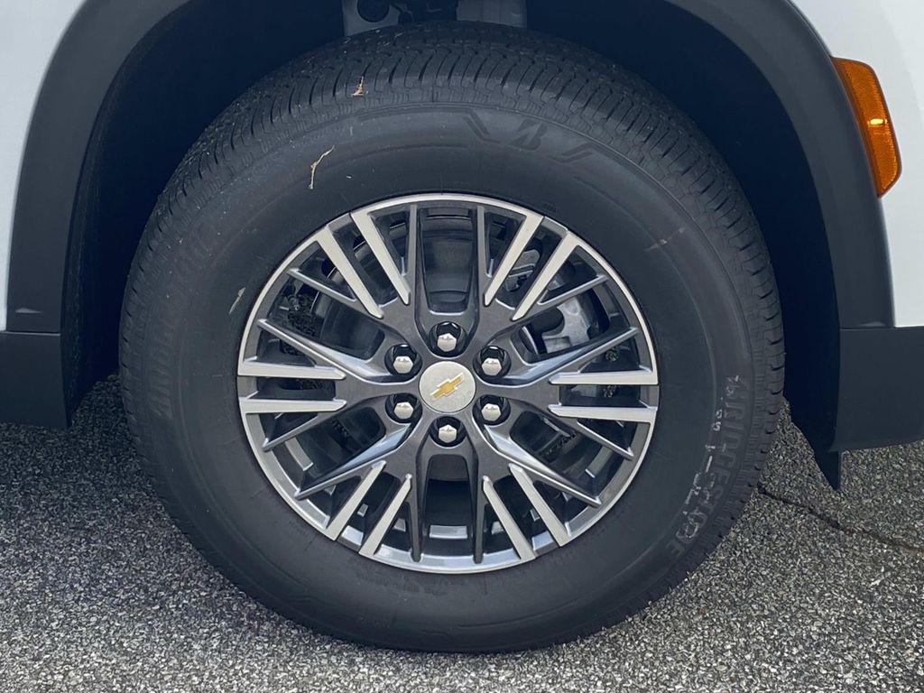 new 2026 Chevrolet Traverse car, priced at $39,670