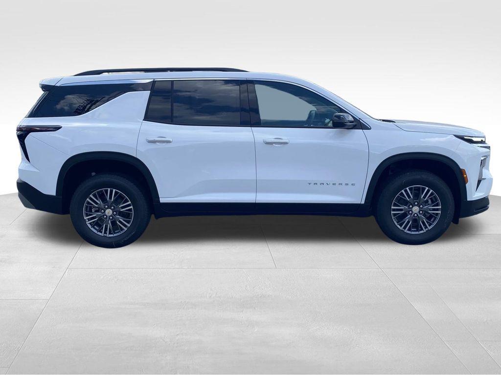 new 2026 Chevrolet Traverse car, priced at $39,670