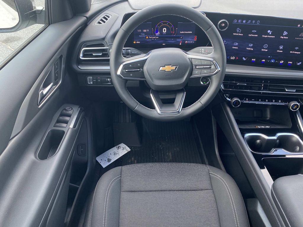 new 2026 Chevrolet Traverse car, priced at $39,670