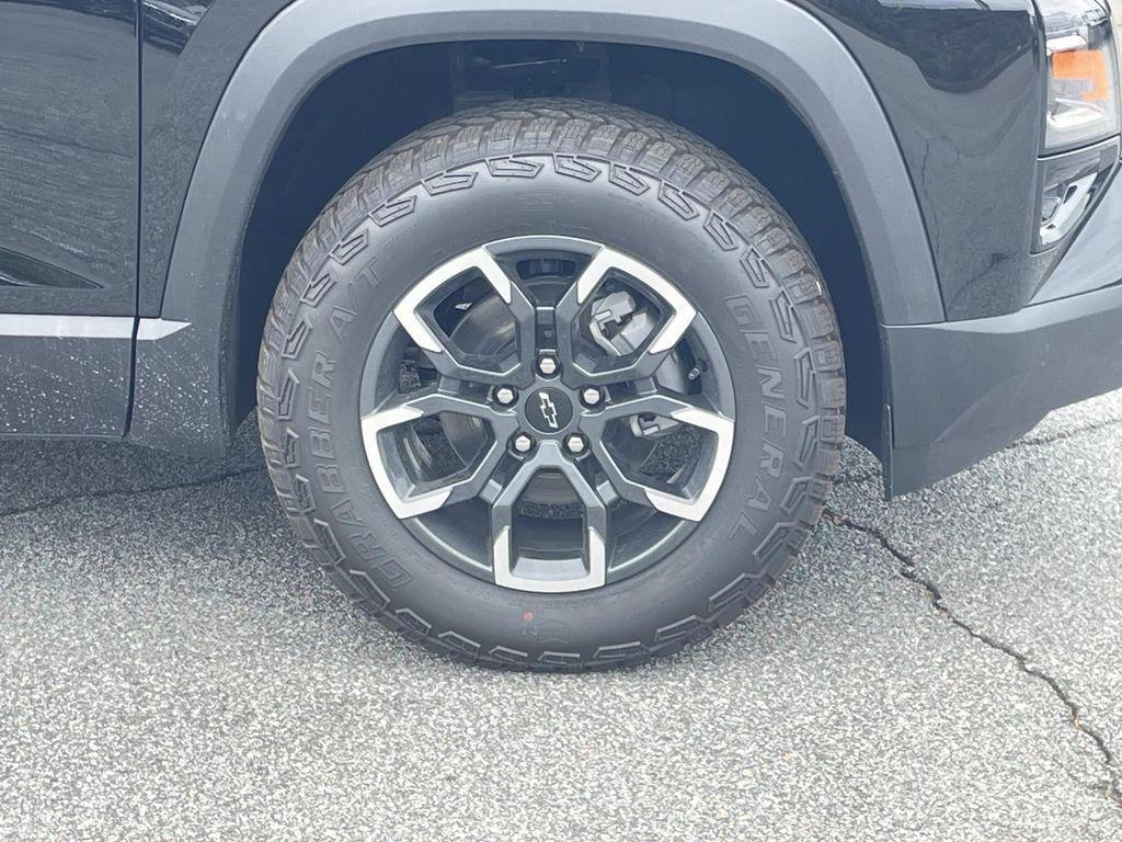 new 2026 Chevrolet Equinox car, priced at $35,476