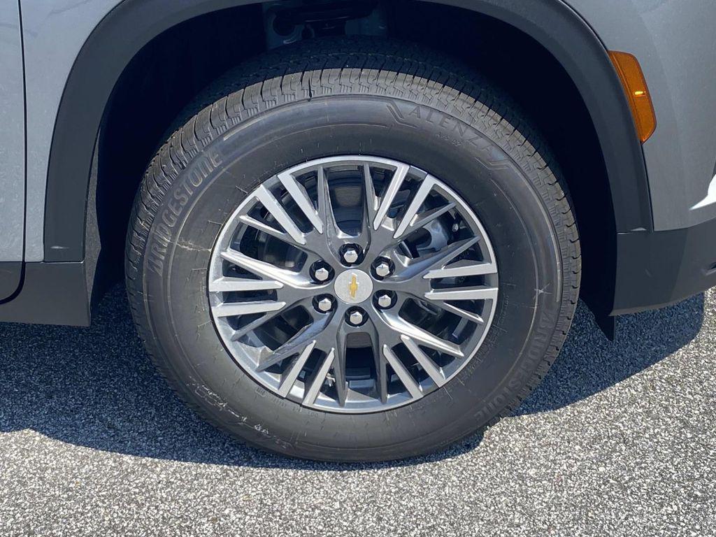 new 2026 Chevrolet Traverse car, priced at $41,019