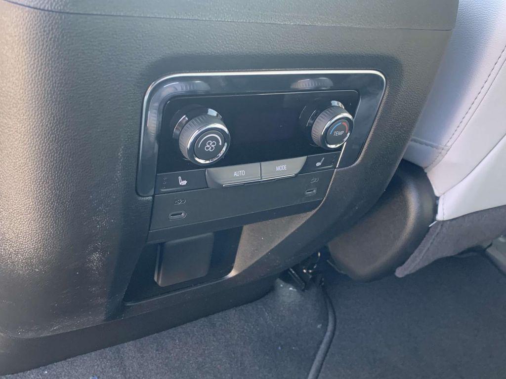 new 2025 Chevrolet Suburban car, priced at $72,028