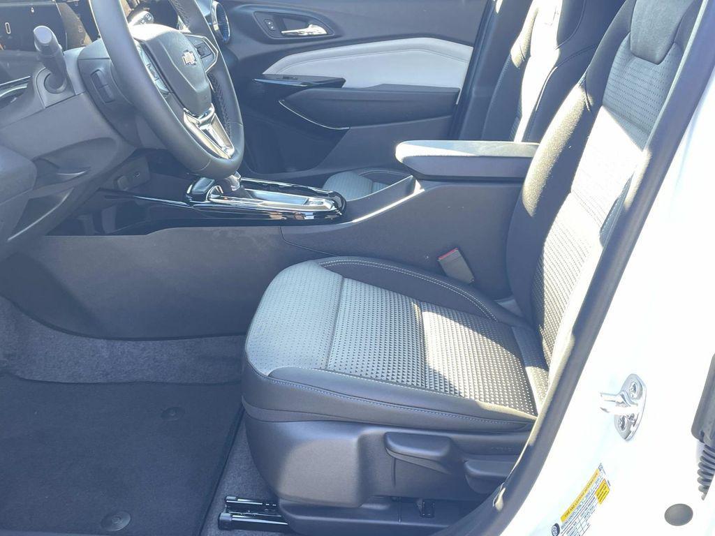 new 2026 Chevrolet Trax car, priced at $25,108