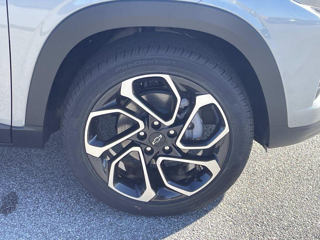 new 2026 Chevrolet Trax car, priced at $25,894