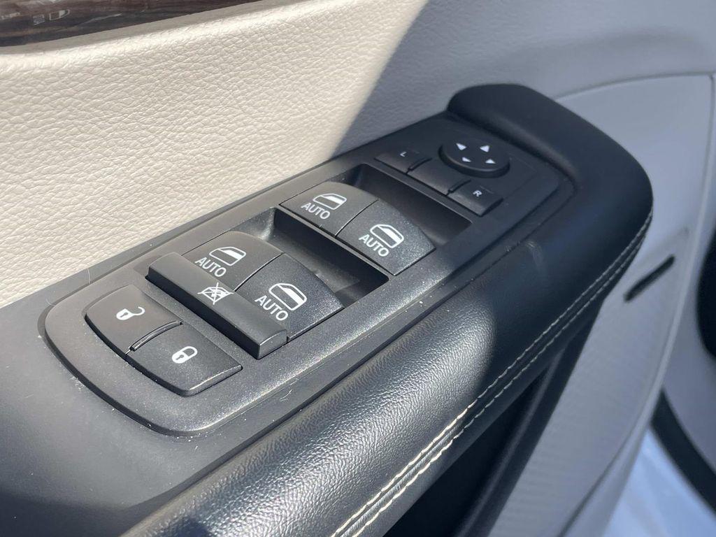 used 2022 Chrysler Pacifica car, priced at $25,990