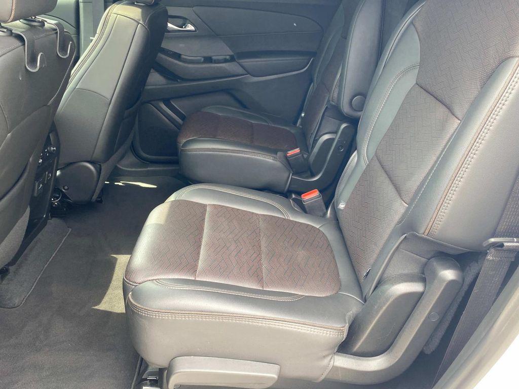 used 2023 Chevrolet Traverse car, priced at $27,890