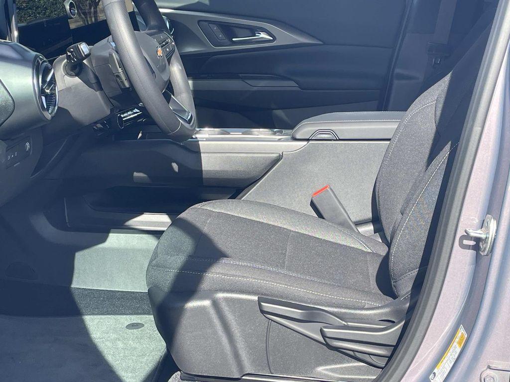 new 2026 Chevrolet Equinox EV car, priced at $30,343