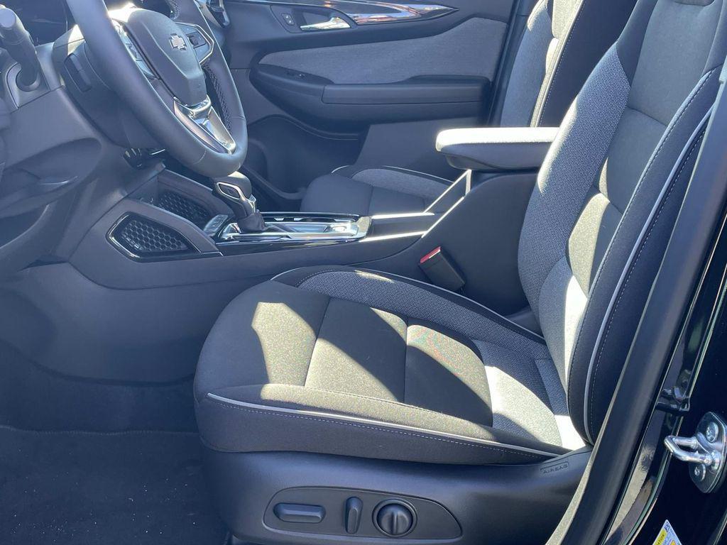 new 2026 Chevrolet TrailBlazer car, priced at $27,697