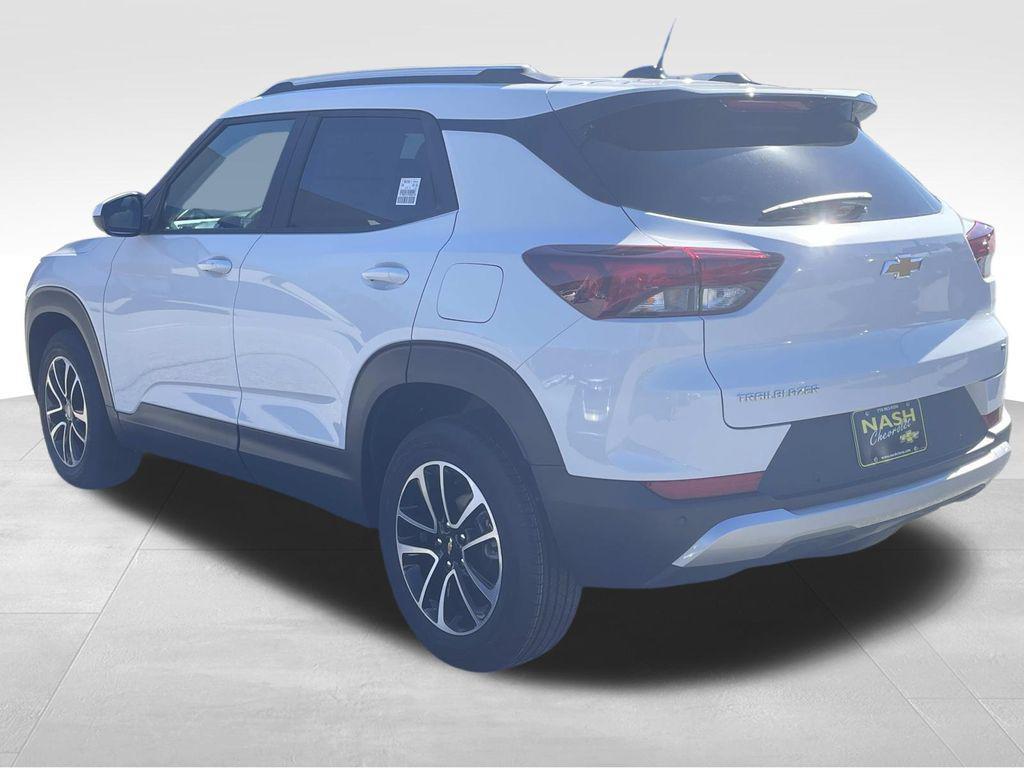 new 2026 Chevrolet TrailBlazer car, priced at $27,801