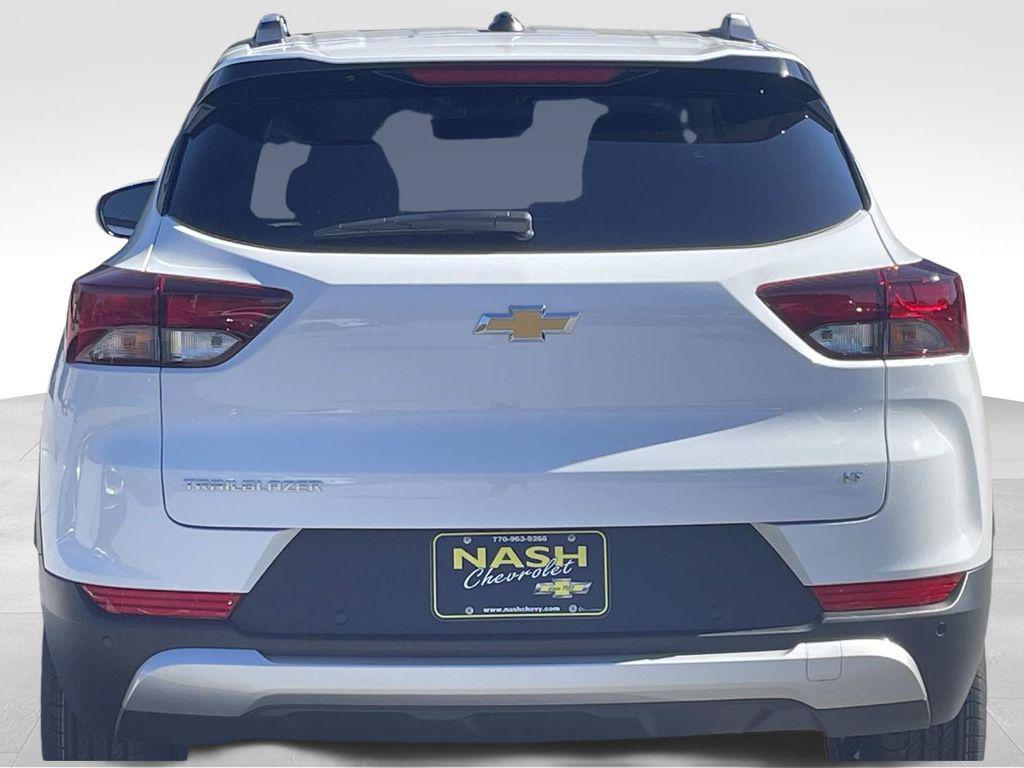 new 2026 Chevrolet TrailBlazer car, priced at $27,801