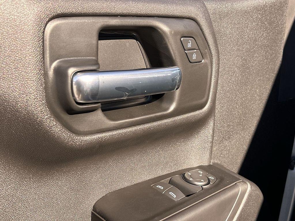 new 2025 Chevrolet Silverado 1500 car, priced at $38,058