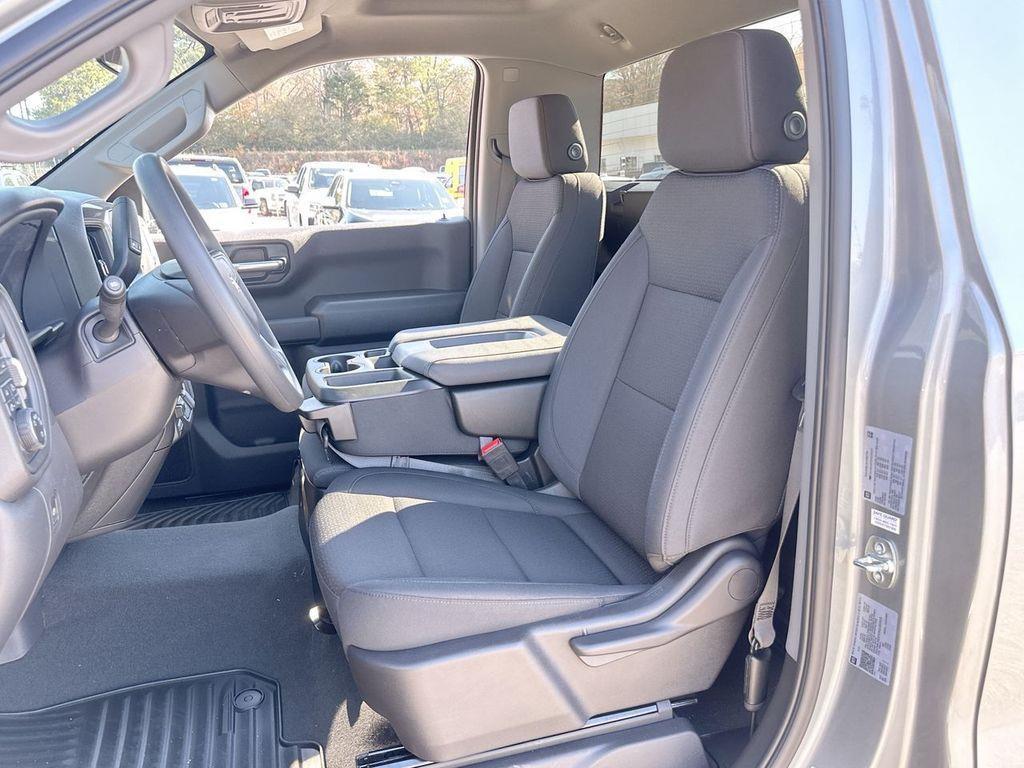 new 2025 Chevrolet Silverado 1500 car, priced at $38,058