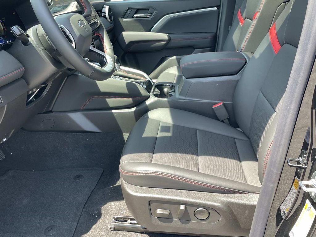 new 2026 Chevrolet Colorado car, priced at $45,333