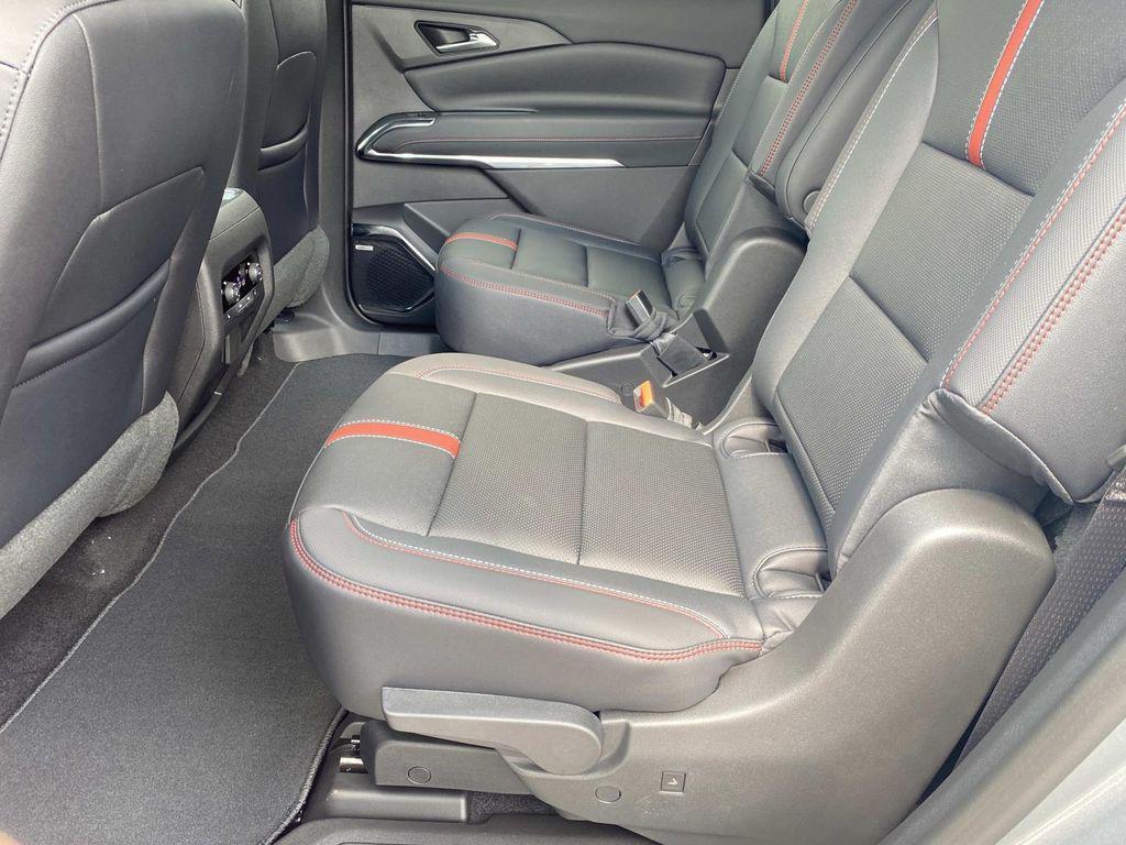 new 2026 Chevrolet Traverse car, priced at $52,748