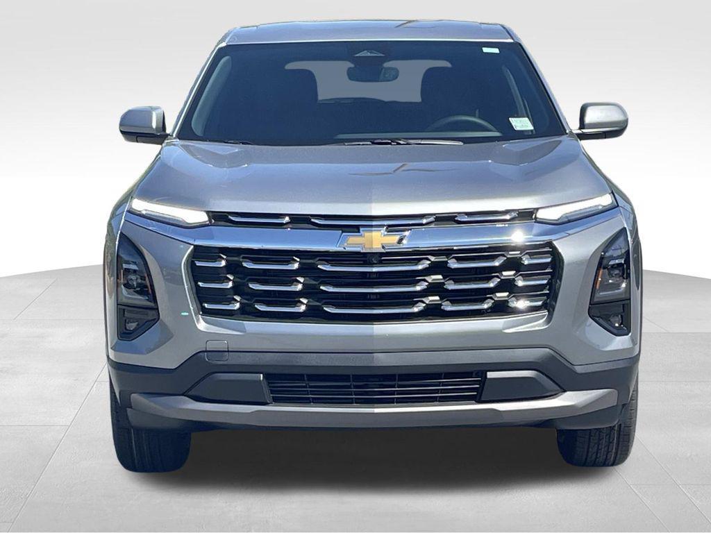 new 2026 Chevrolet Equinox car, priced at $28,883