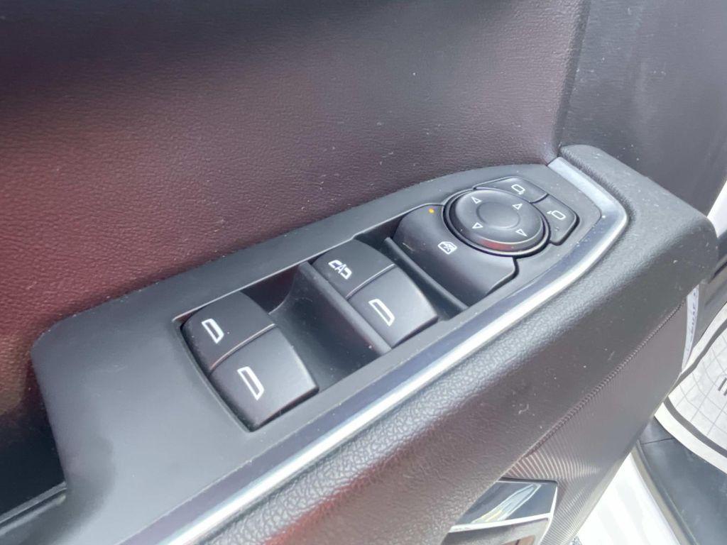 used 2024 Chevrolet Silverado 1500 car, priced at $33,990