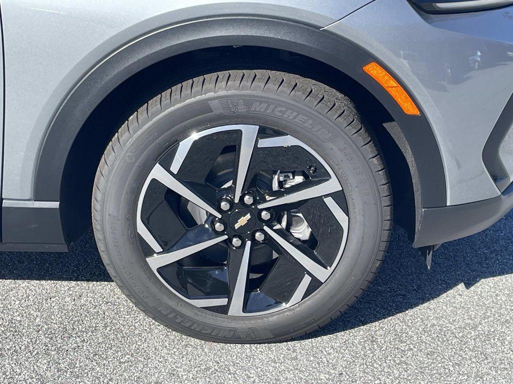 new 2026 Chevrolet Equinox EV car, priced at $30,343