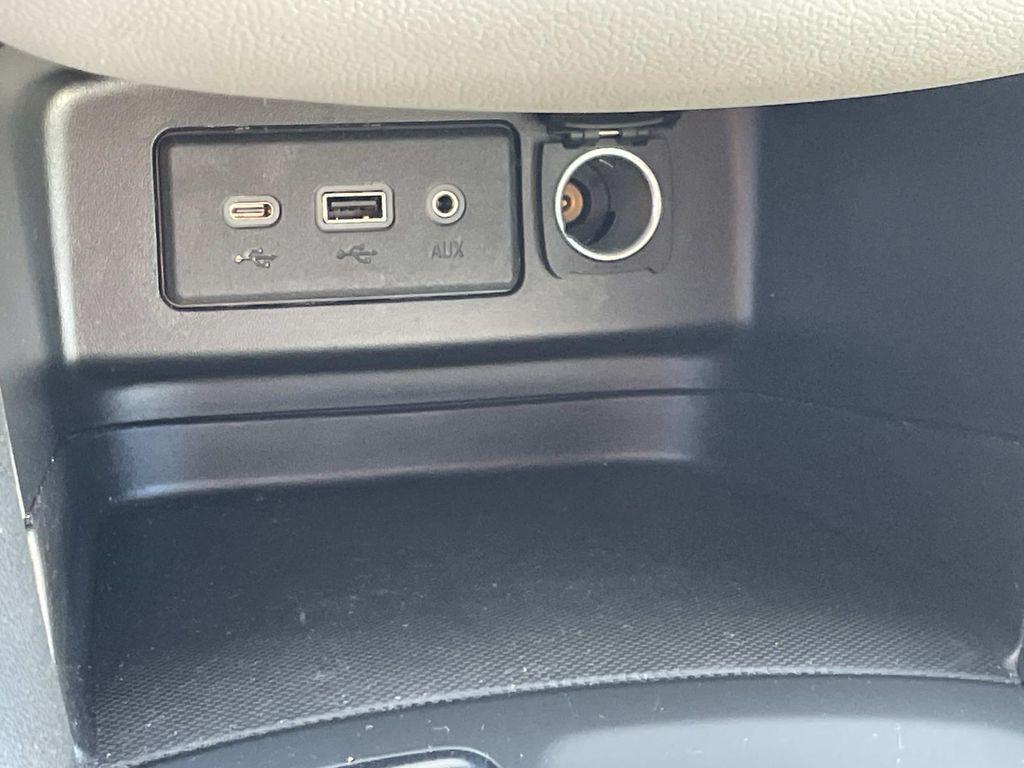 used 2024 Chevrolet Equinox car, priced at $19,290