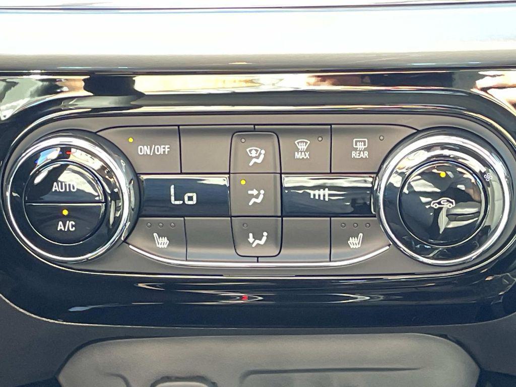 new 2026 Chevrolet Trax car, priced at $25,108