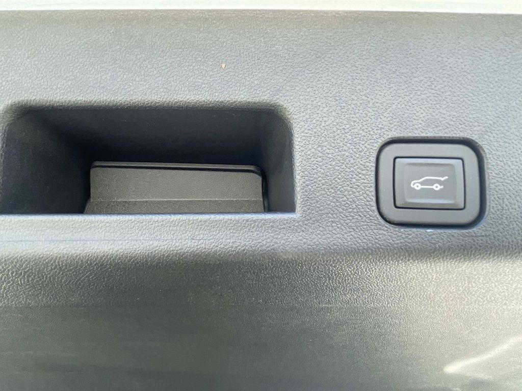 new 2026 Chevrolet Traverse car, priced at $38,622