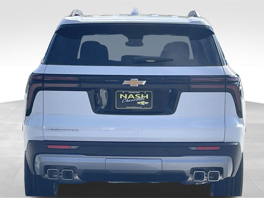 new 2026 Chevrolet Traverse car, priced at $38,622