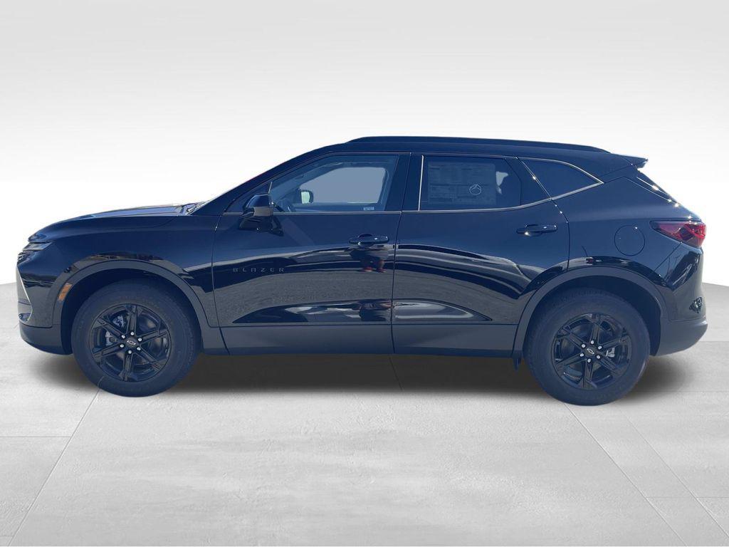 new 2025 Chevrolet Blazer car, priced at $33,500