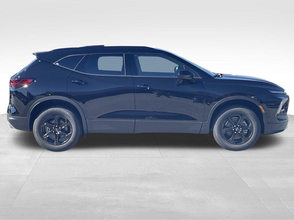 new 2025 Chevrolet Blazer car, priced at $33,500