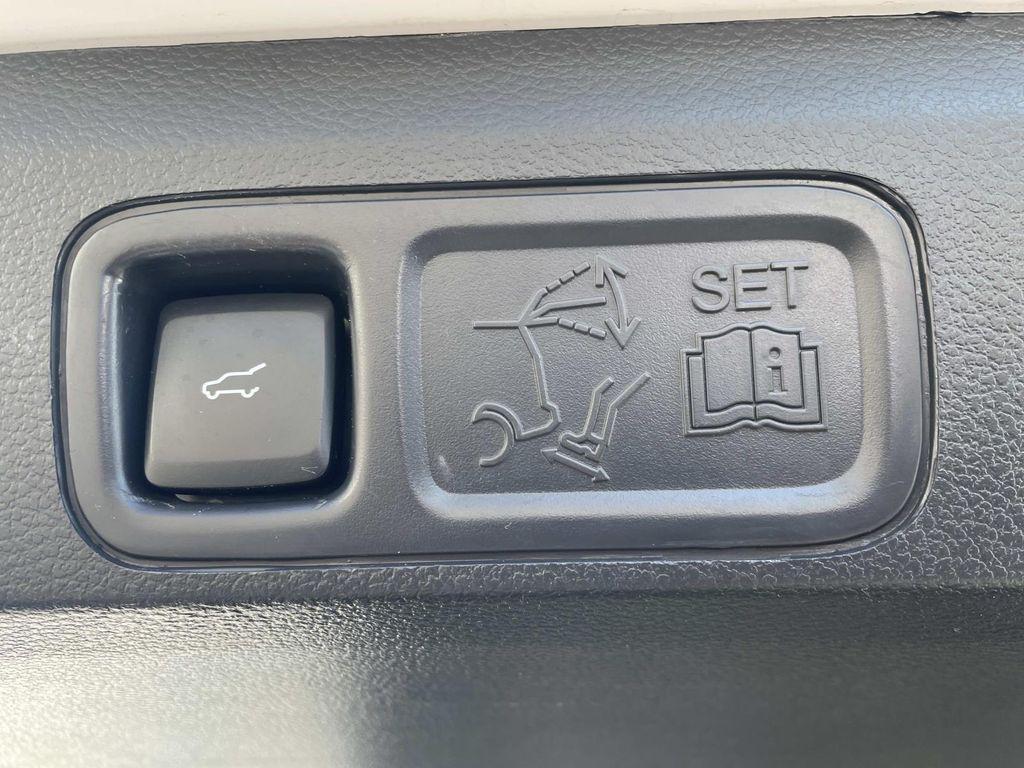 used 2023 Ford Expedition car, priced at $43,490