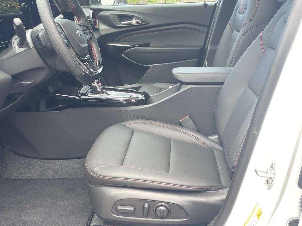 new 2026 Chevrolet Trax car, priced at $25,785