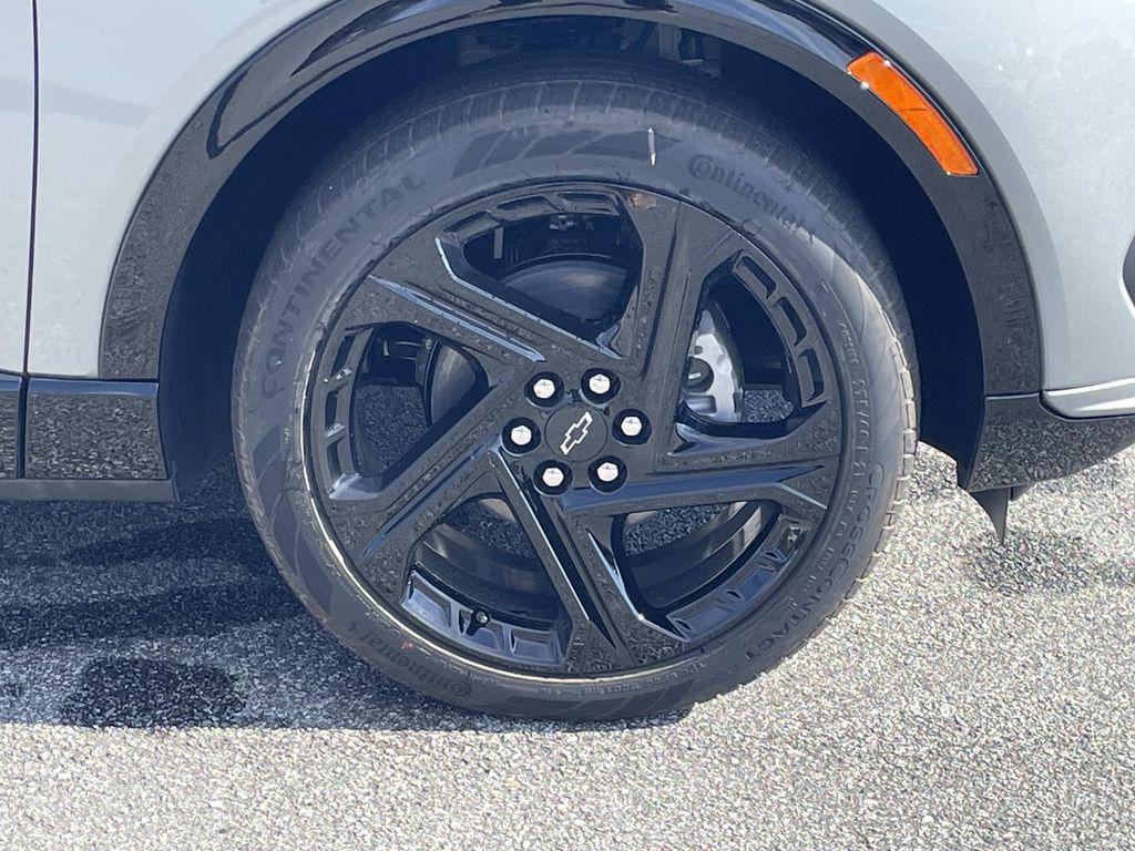 new 2026 Chevrolet Equinox EV car, priced at $42,305