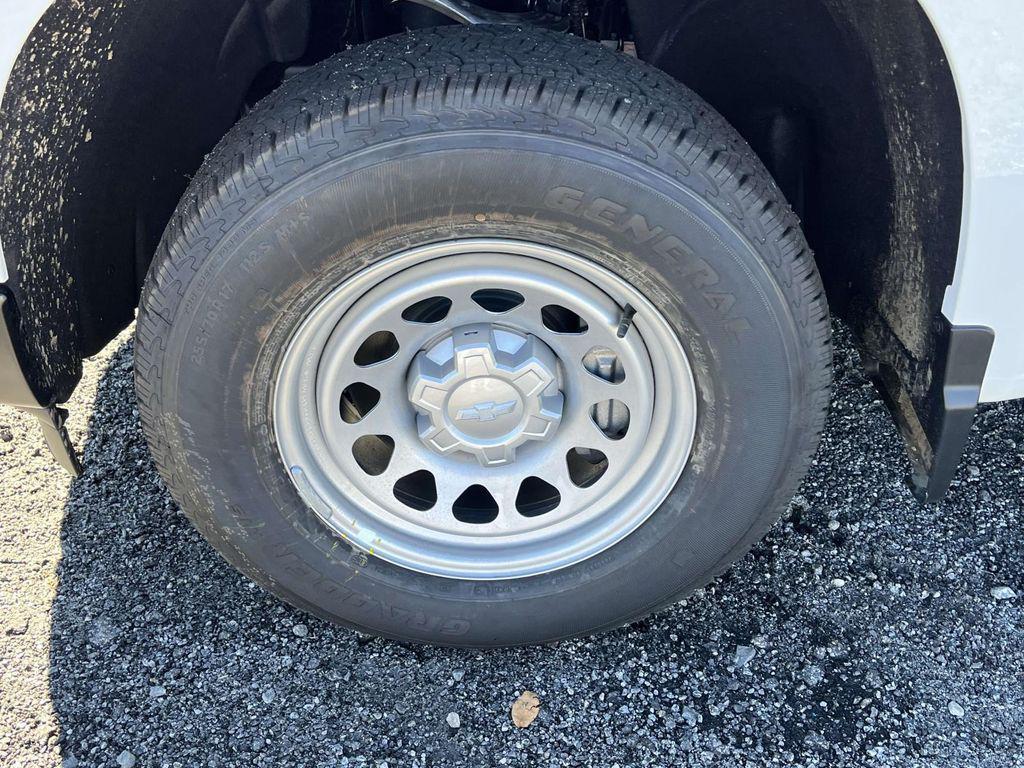 new 2026 Chevrolet Silverado 1500 car, priced at $32,423