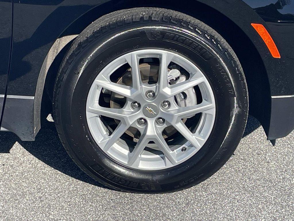 used 2024 Chevrolet Equinox car, priced at $21,490