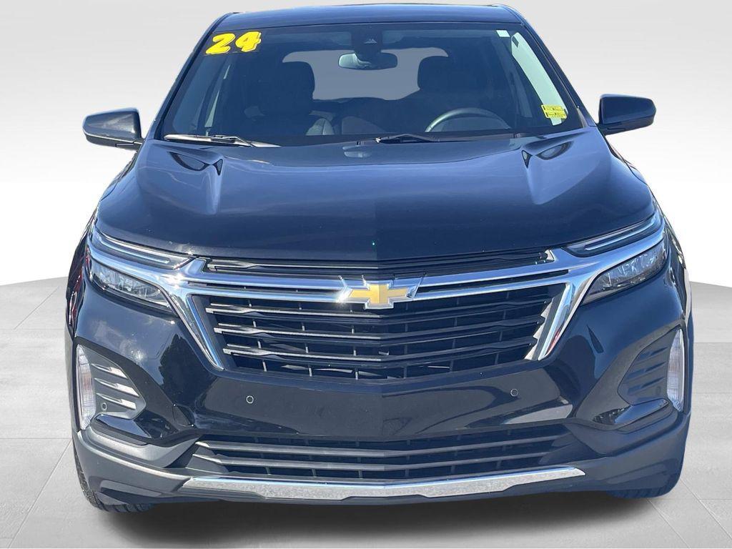 used 2024 Chevrolet Equinox car, priced at $21,490