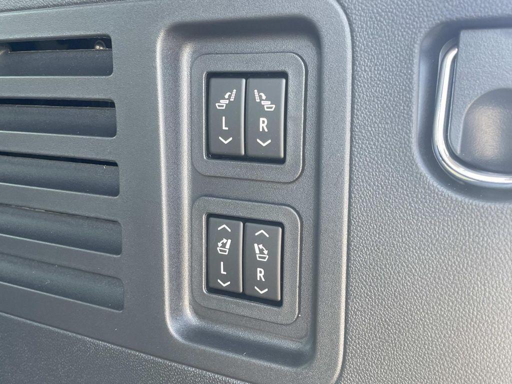 new 2026 Chevrolet Traverse car, priced at $54,263