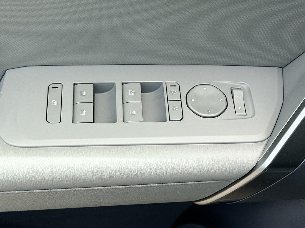 new 2027 Kia Seltos car, priced at $30,435