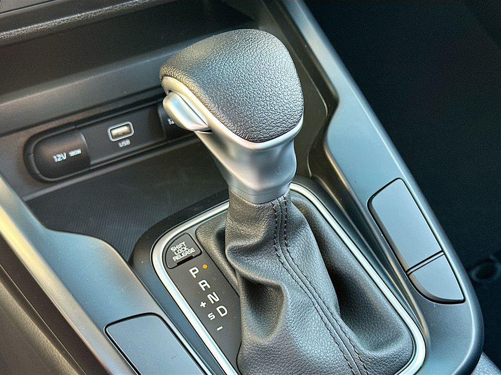 new 2025 Kia Soul car, priced at $19,980