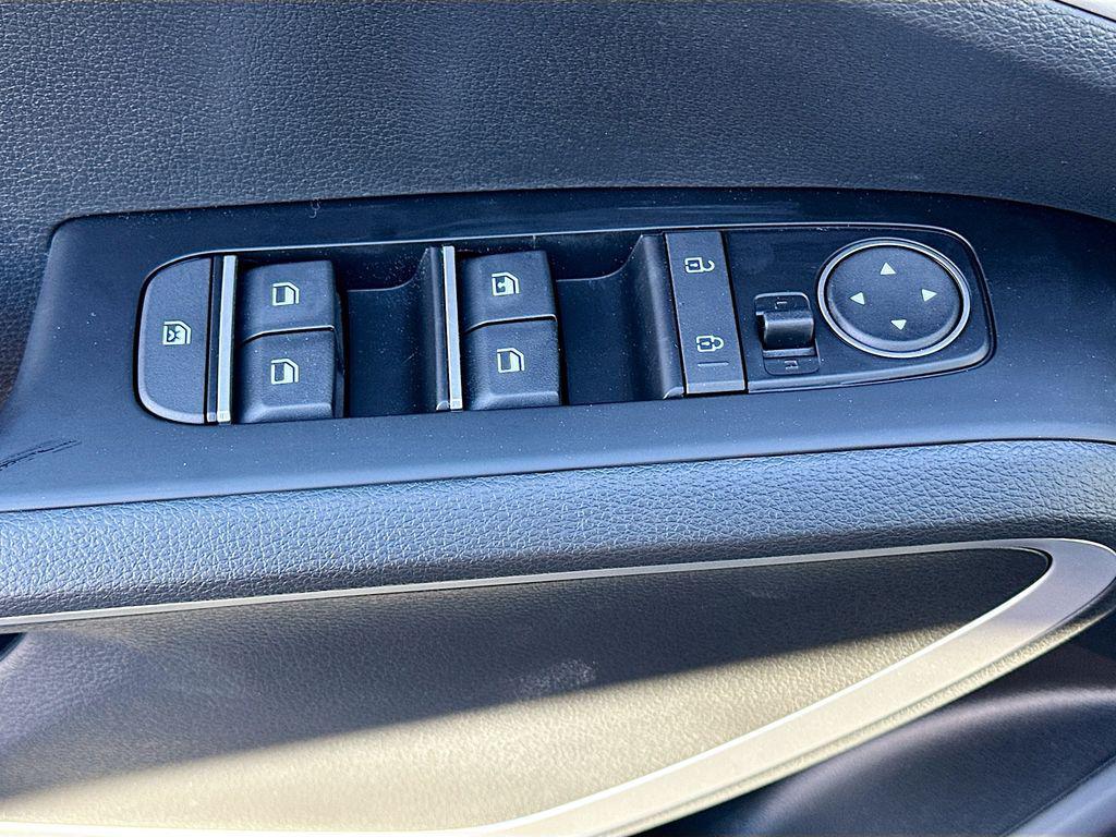 new 2025 Kia Soul car, priced at $19,980