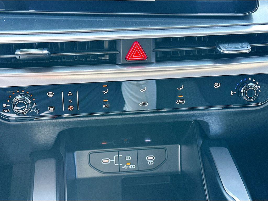 new 2026 Kia Sorento car, priced at $29,400