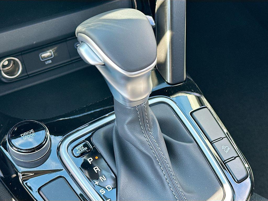 new 2026 Kia Seltos car, priced at $25,577