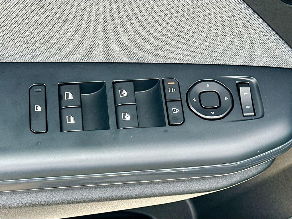 new 2025 Kia K4 car, priced at $23,410