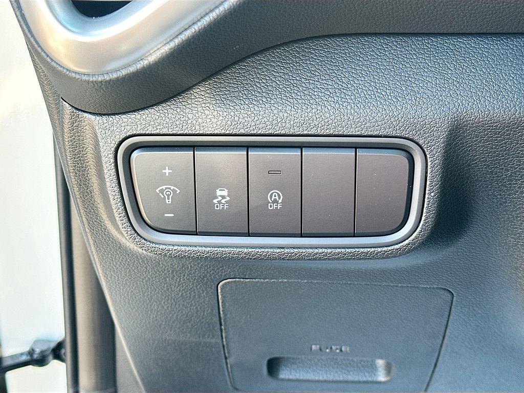 new 2025 Kia Soul car, priced at $19,984