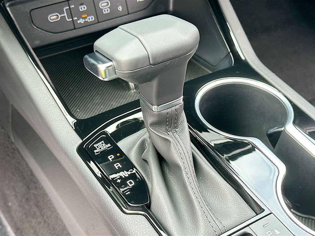 new 2026 Kia K5 car, priced at $29,138