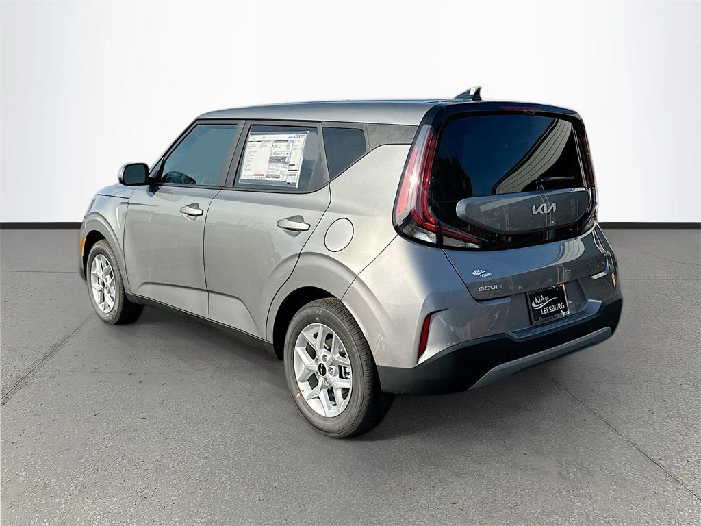 new 2025 Kia Soul car, priced at $18,935