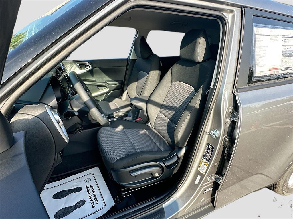 new 2025 Kia Soul car, priced at $18,935