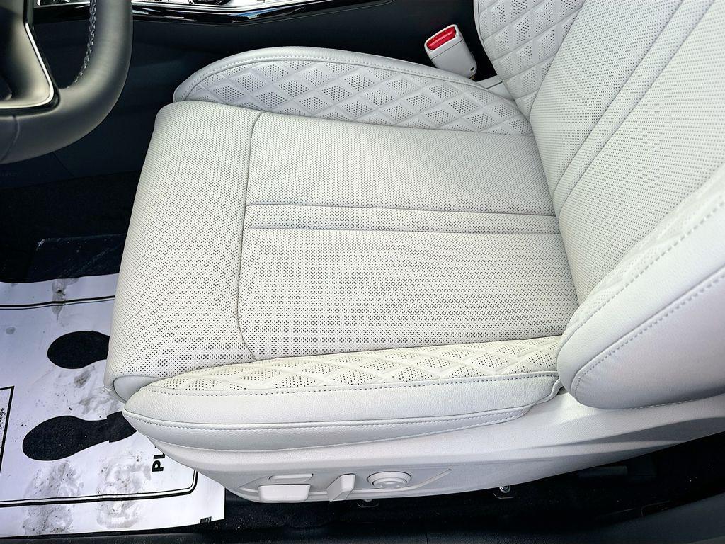 new 2026 Kia Sorento Hybrid car, priced at $43,093