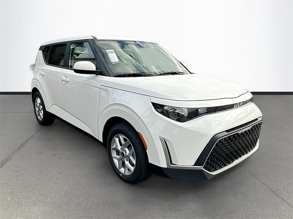 new 2025 Kia Soul car, priced at $19,245
